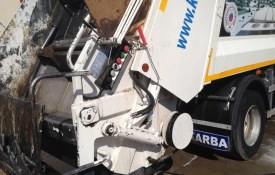 cts-max-ile-cop-kamyonu-temizligi-ve-dezenfektasyonu-03_800x600